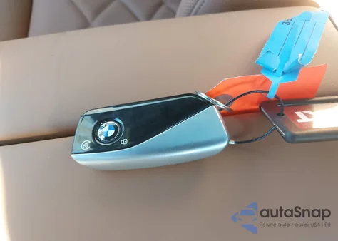 2026 BMW 740I xDrive from USA, damaged, VIN WBA33EH05TCW38234